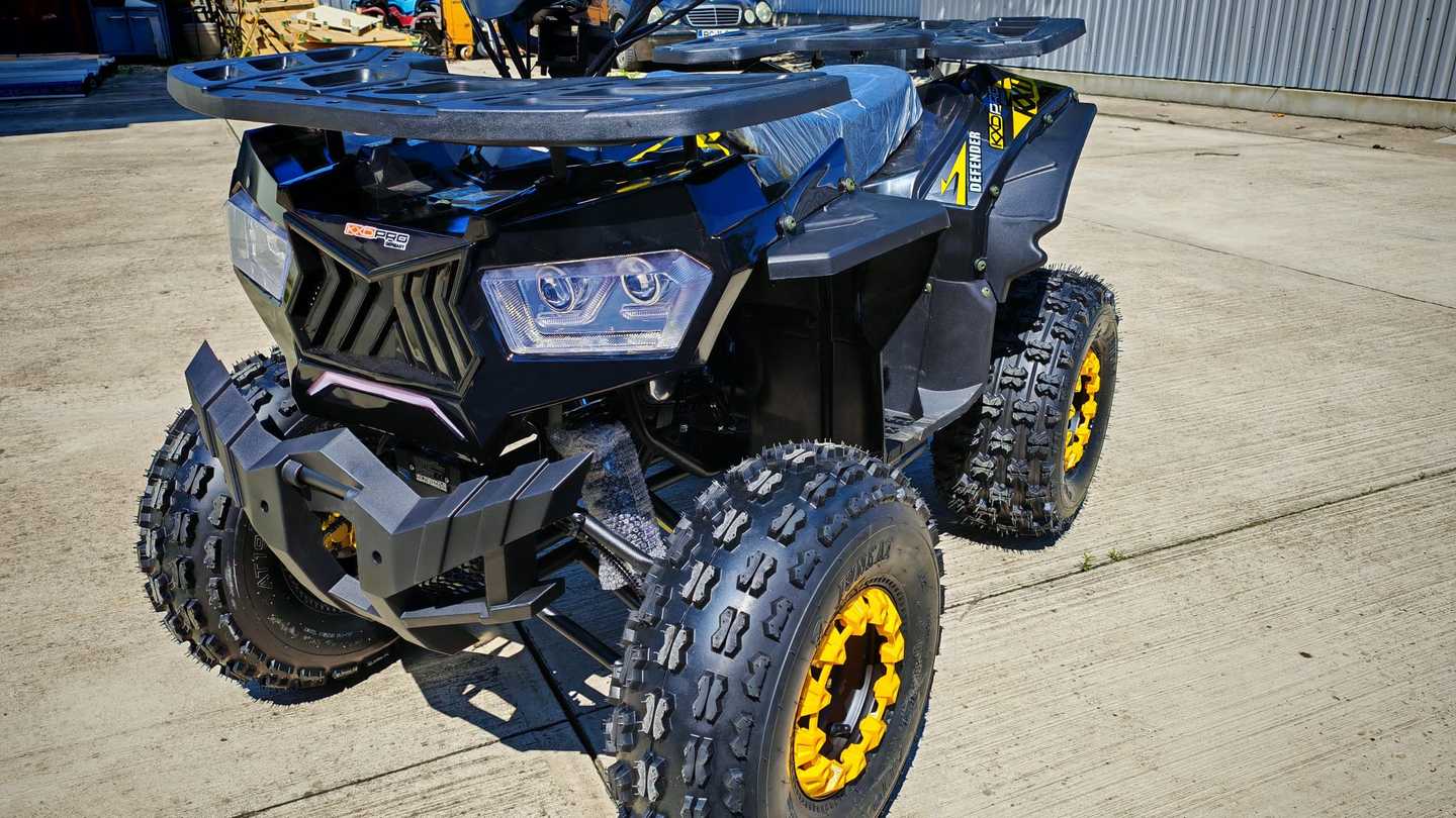 Atv HUNTER DEFENDER de LUXE8 Inch , Nou 2025