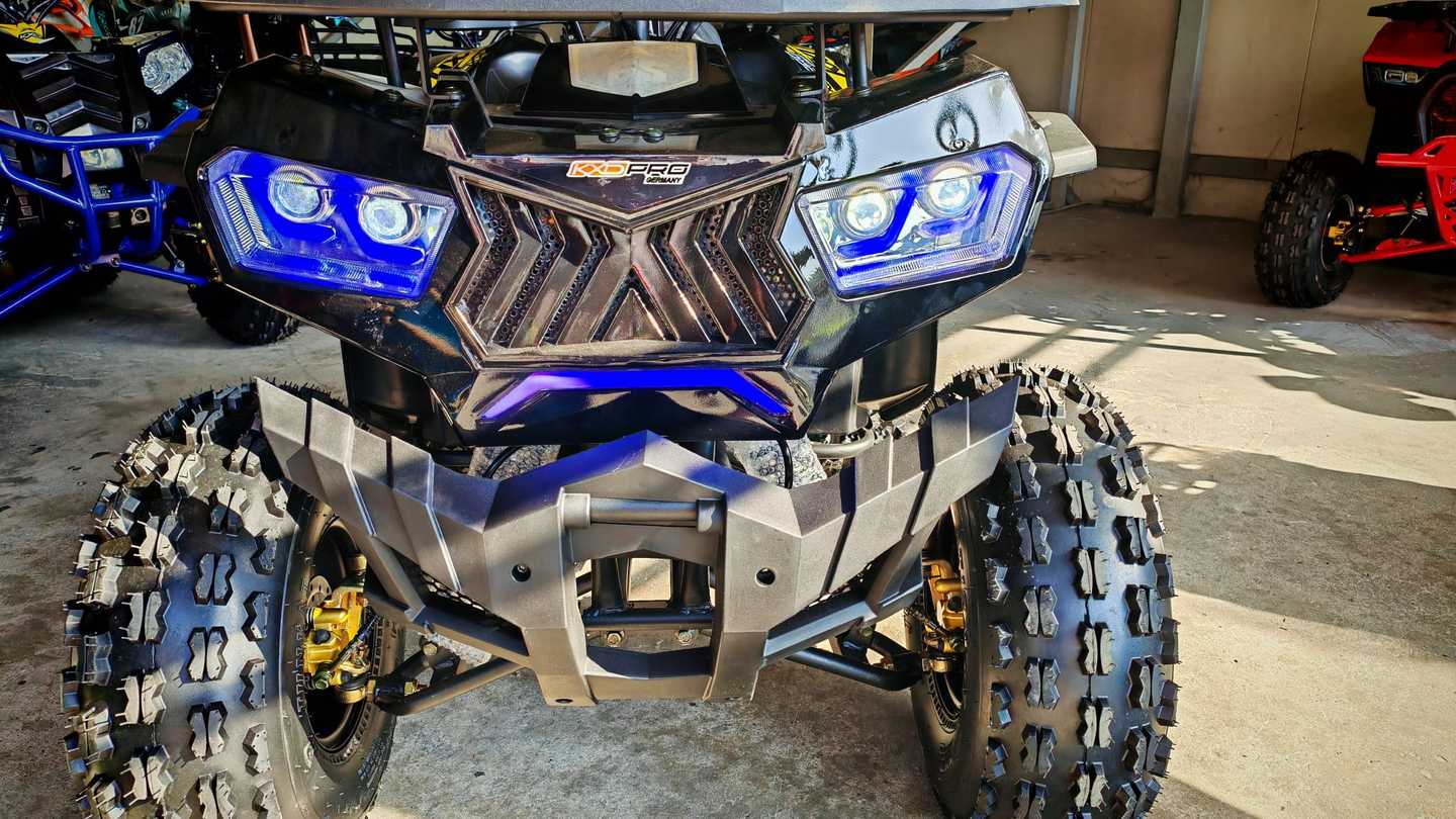 Atv HUNTER DEFENDER de LUXE8 Inch , Nou 2025