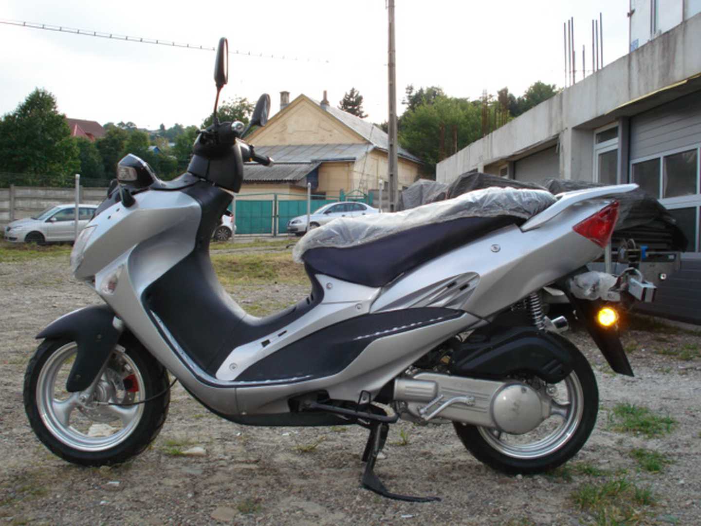 Scuter 125cc